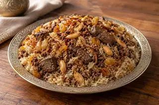 Roz bel Khalta (Egyptian Festive Rice)