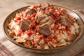 فتة مصرية باللحم