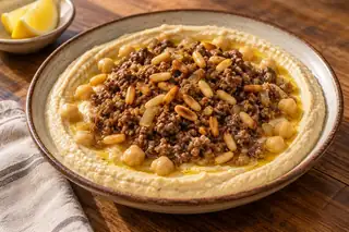Hummus with Meat