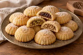 Ma'amoul (Stuffed Semolina Cookies)