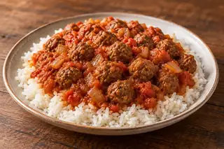 Dawood Basha (Meatballs in Tomato Sauce)